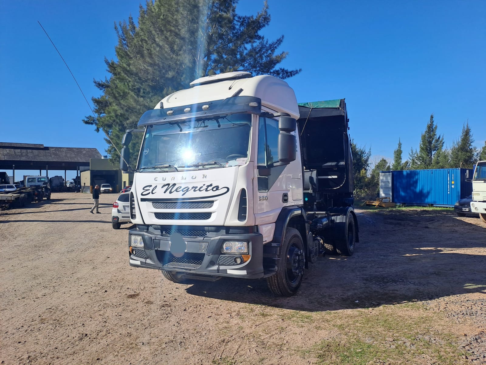 Camion Iveco Cursor 330 - foto 1